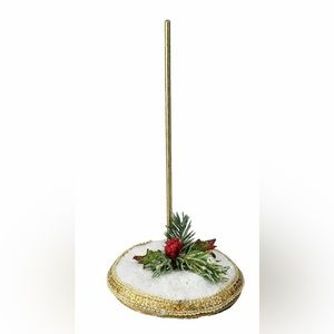 Small snow base stand for small Mark Roberts fairies and elves